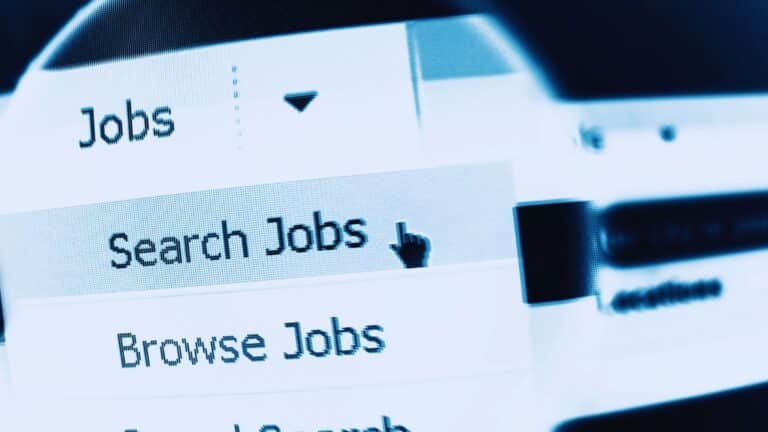 LinkedIn for Business Networking: Beyond the Job Hunt